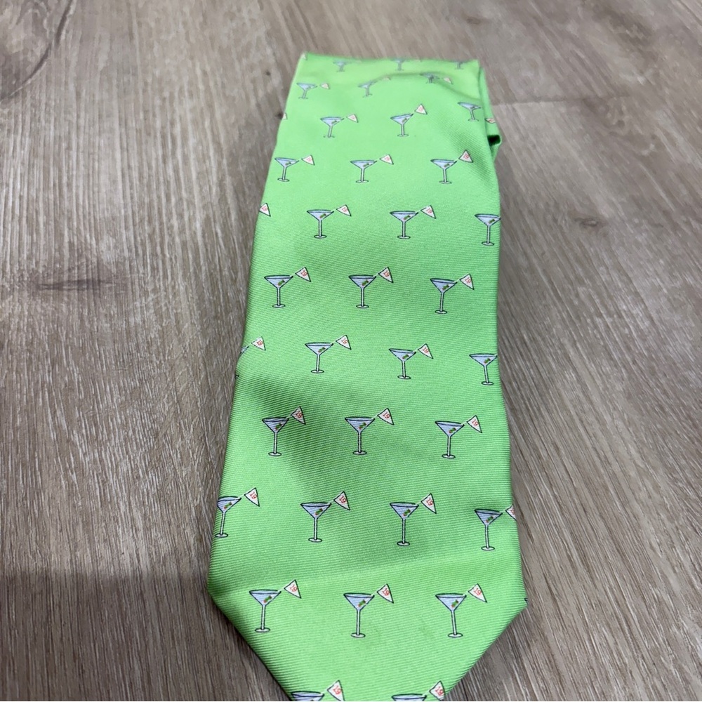 Fairway & Greene Green Martini Pattern Tie